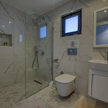 Retreat, Block B2, Unit12 Apartment *