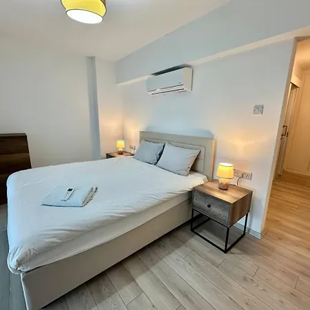 Apartment Retreat, Block B2, Unit12 *